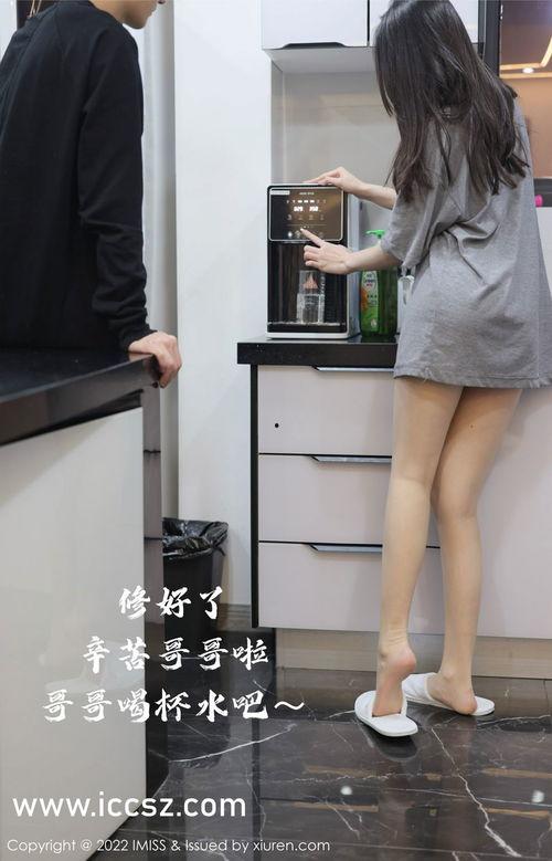 网曝黑料吃瓜网红明星是谁,网曝黑料引发热议，这位网红明星成焦点