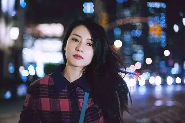 梦见跟明星网红玩耍,与明星网红共度欢乐时光