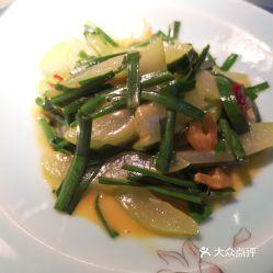 蒲瓜中间有点黑可以吃吗,可食用还是弃之？